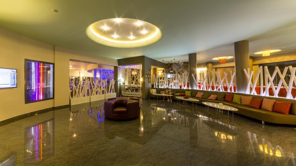 Costa Mare Suites 马尔马里斯 外观 照片