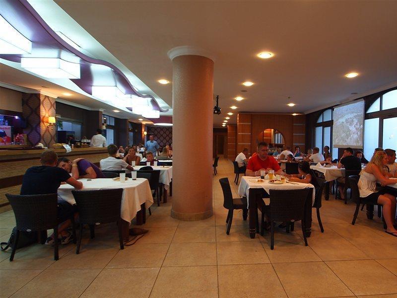 Costa Mare Suites 马尔马里斯 外观 照片